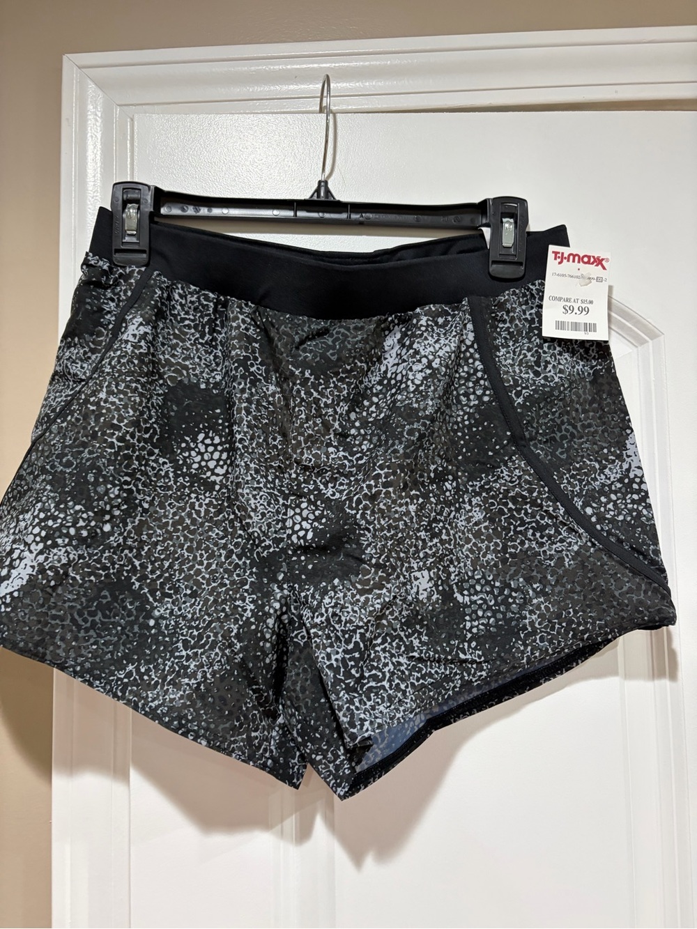 Under Armour Black & Gray Patterned Athletic Shorts